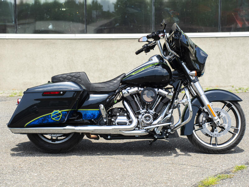 FLHXS 2017 Street Glide® Special