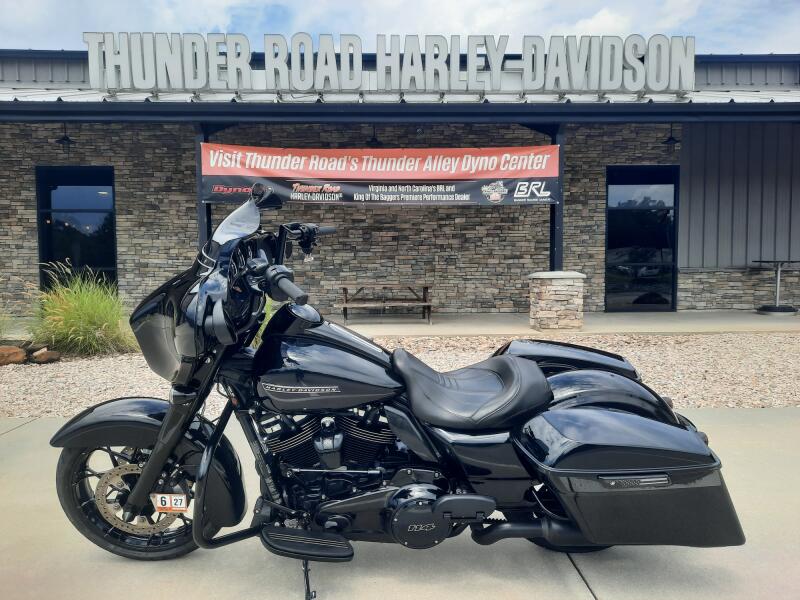 2020 Harley-Davidson® Street Glide® Special Vivid Black
