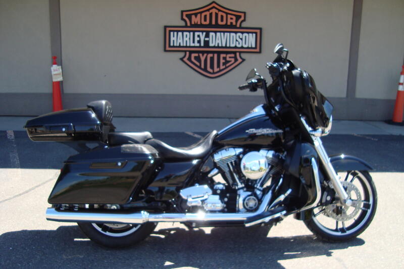 2014 Harley-Davidson® Street Glide® Vivid Black