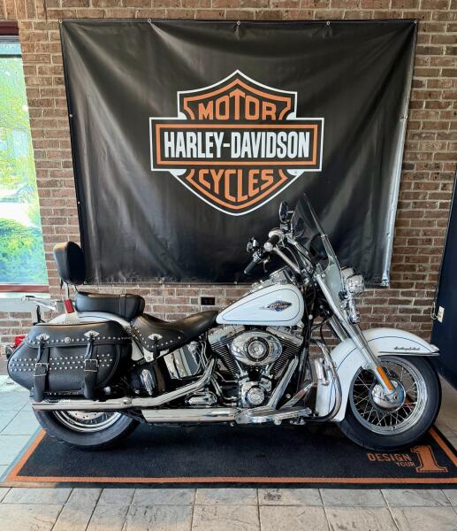 2013 Harley-Davidson® Heritage Softail® Classic Bright White