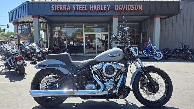 FXBB 2025 Street Bob™