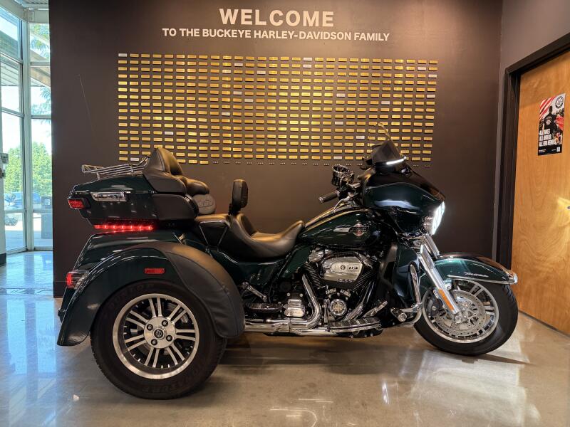 2024 Harley-Davidson® Tri Glide® Ultra Alpine Green / Vivid Black