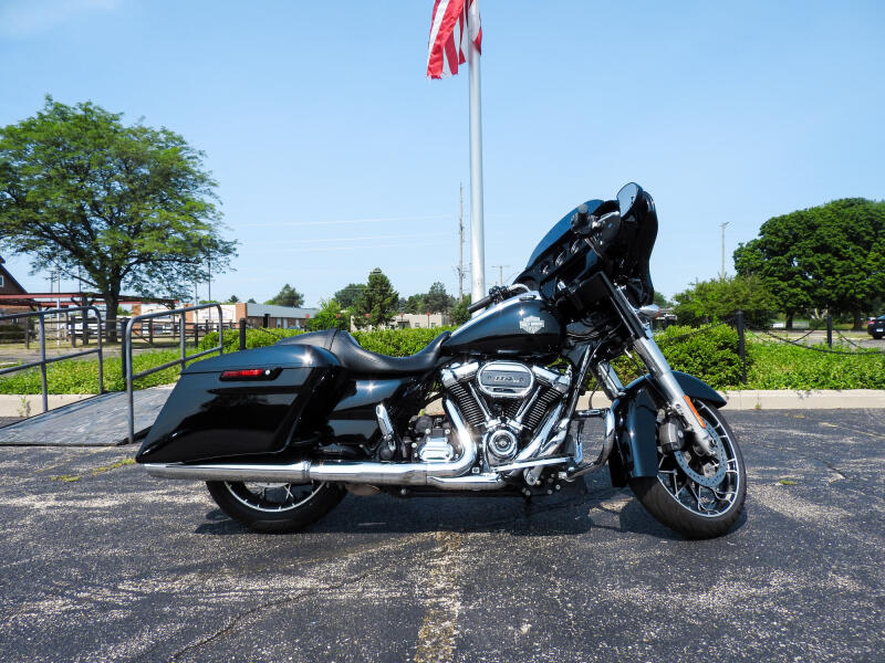 Harley-Davidson® Street Glide® Special 2021 FLHXS Vivid Black