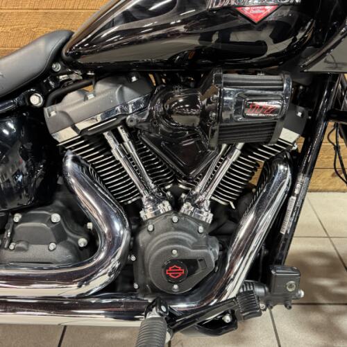 2025 Harley-Davidson® Low Rider® ST Midnight Firestorm - Black Finish thumb 2