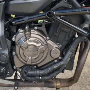 Yamaha FZ-07 2016 thumb 2