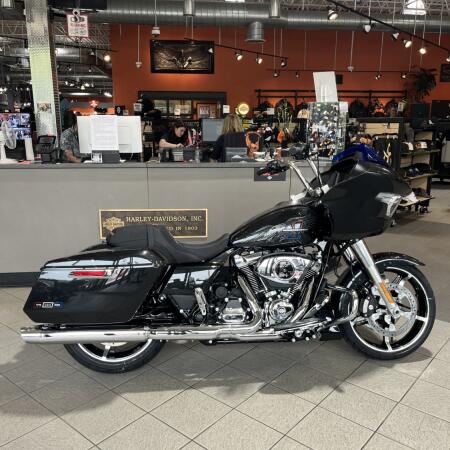 FLTRX 2026 Road Glide® thumb 1