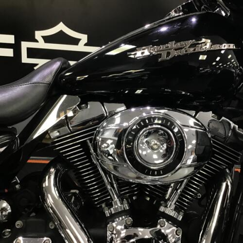 2007 Harley-Davidson® Street Glide® Vivid Black thumb 2