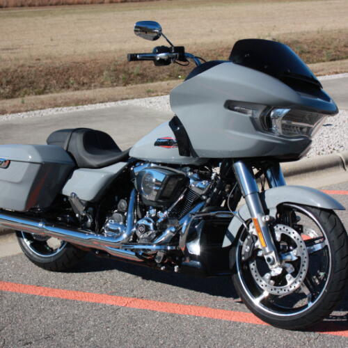 2026 Harley-Davidson® Road Glide FLTRX  thumb 3