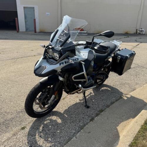 2018 R 1200 GS Adventure thumb 2