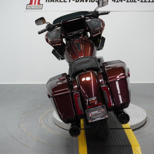 2024 Harley-Davidson® CVO™ Road Glide® Copperhead thumb 0