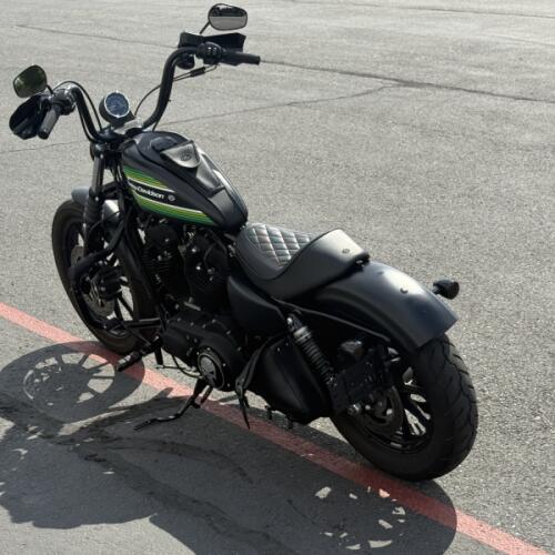 XL 1200NS 2021 Iron 1200™ thumb 3