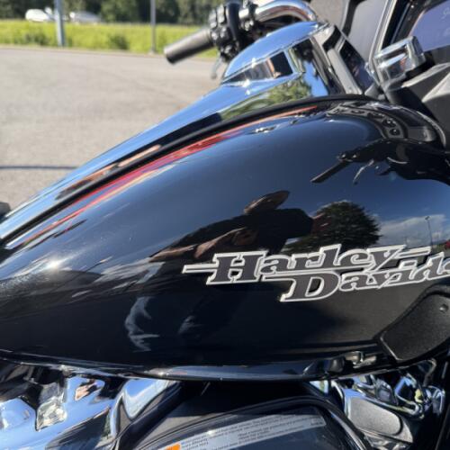 2020 Harley-Davidson® Street Glide® Black thumb 1