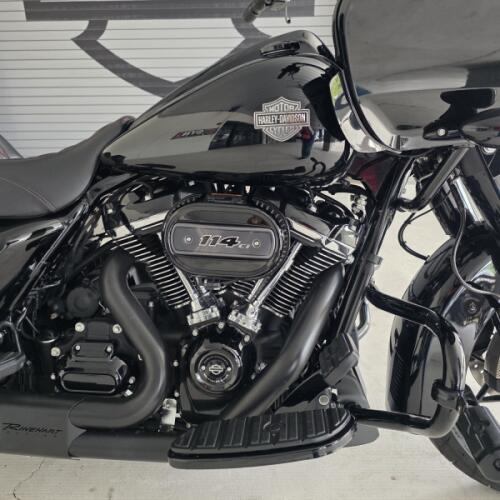 2023 Harley-Davidson® Road Glide® Special Vivid Black - Black Finish thumb 0