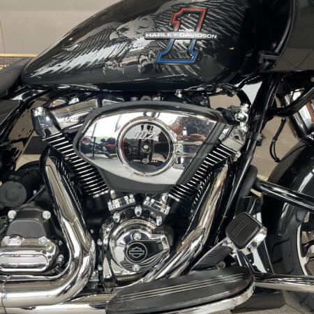 FLTRX 2026 Road Glide® thumb 3