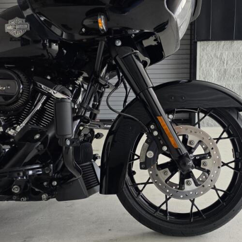 2023 Harley-Davidson® Road Glide® Special Vivid Black - Black Finish thumb 1