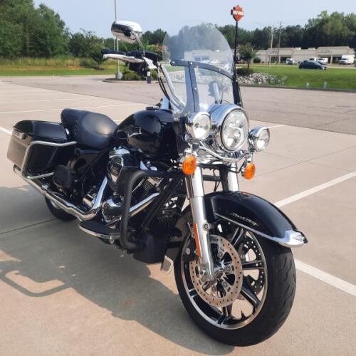 2021 Harley-Davidson® Road King® Vivid Black thumb 1