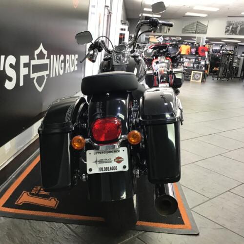 2013 Harley-Davidson® Switchback™ Vivid Black thumb 1