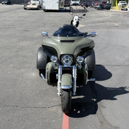 FLHTCUTG 2021 Tri Glide® Ultra thumb 2