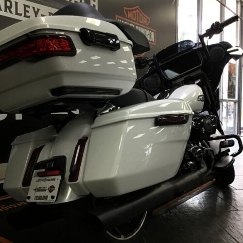2024 Harley-Davidson® Street Glide® White Onyx Pearl - Black Finish thumb 1