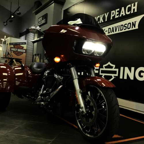 2024 Harley-Davidson® Road Glide® 3 Red Rock thumb 1