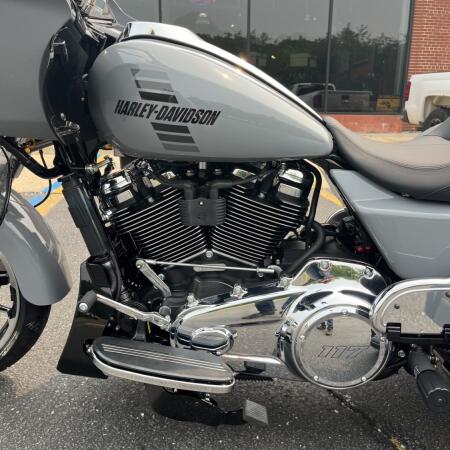 FLTRT 2026 Road Glide 3 thumb 3