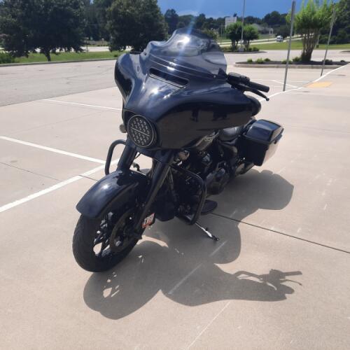 2020 Harley-Davidson® Street Glide® Special Vivid Black thumb 1