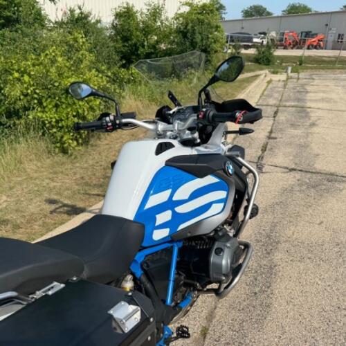 2018 R 1200 GS Adventure thumb 3
