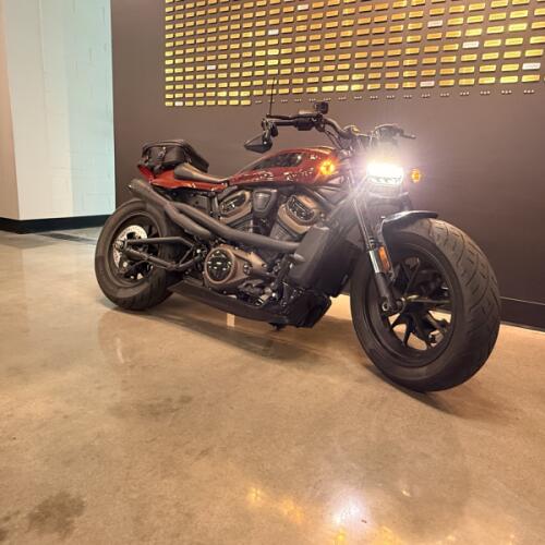 2024 Harley-Davidson® Sportster® S Red Rock thumb 1
