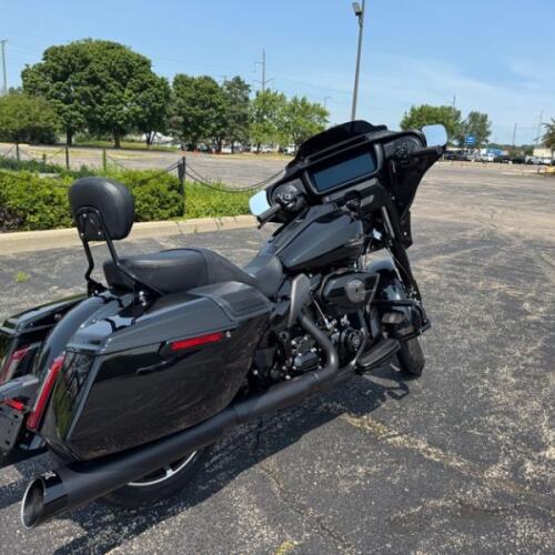 FLHX 2024 Street Glide® thumb 3