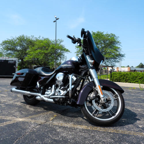 Harley-Davidson® Street Glide® Special 2015 FLHXS BLACK W/ PINSTRIPE thumb 2