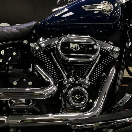2023 Harley-Davidson® Fat Boy® 114 Bright Billiard Blue thumb 2