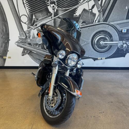 2013 Electra Glide® Ultra Limited FLHTK thumb 2