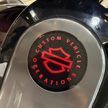 FLHXSE 2019 CVO™ Street Glide® thumb 1
