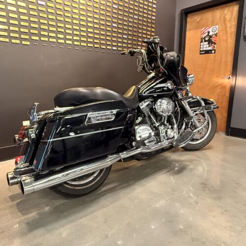 2006 Harley-Davidson® Electra Glide® Ultra Classic® Black Cherry Pearl thumb 0