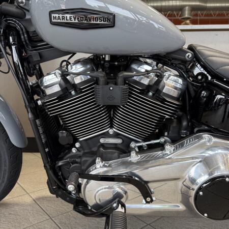 FXBB 2026 Street Bob® thumb 1