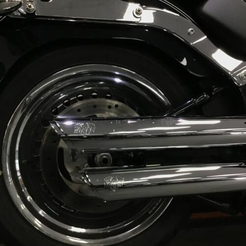 2016 Harley-Davidson® Fat Boy® Vivid Black thumb 2