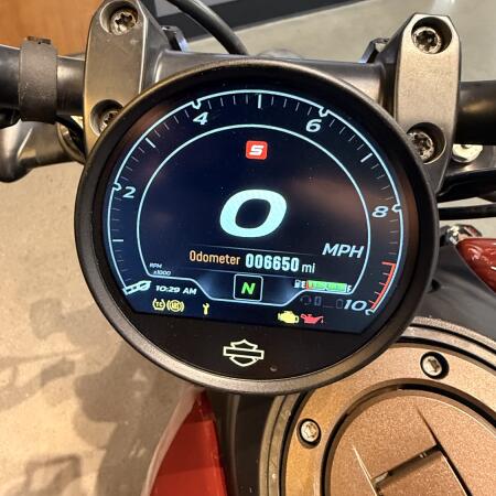 2024 Harley-Davidson® Sportster® S Red Rock thumb 2