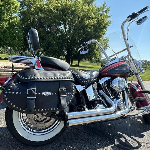 2007 Harley-Davidson® Heritage Softail® Classic RED/ BLACK PEARL thumb 2