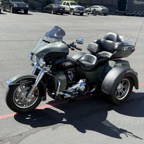FLHTCUTG 2021 Tri Glide® Ultra thumb 1