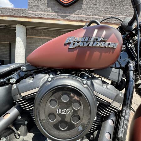 FXBB 2018 Street Bob® thumb 2