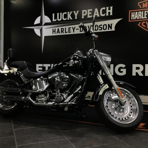 2016 Harley-Davidson® Fat Boy® Vivid Black thumb 1