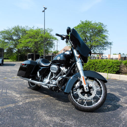 Harley-Davidson® Street Glide® Special 2021 FLHXS Vivid Black thumb 3