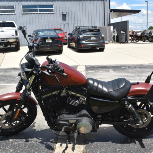 2017 Harley-Davidson® Iron 883™ thumb 0