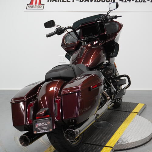 2024 Harley-Davidson® CVO™ Road Glide® Copperhead thumb 1