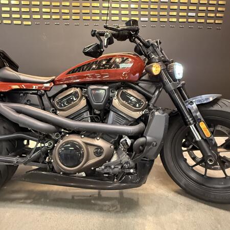 2024 Harley-Davidson® Sportster® S Red Rock thumb 3