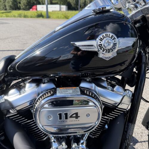 2020 Harley-Davidson® Fat Boy® 114 Vivid Black thumb 0