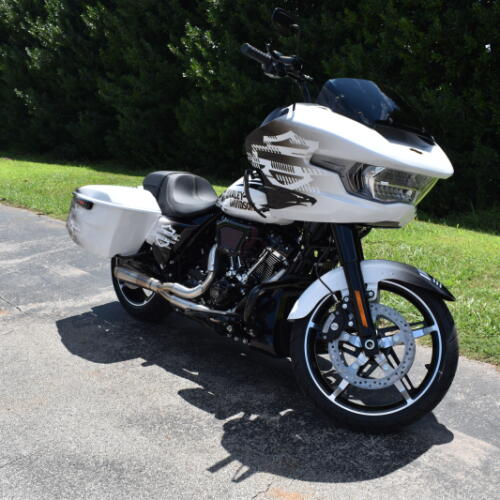 FLTRX 2026 Road Glide® thumb 3