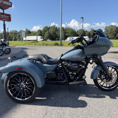 FLTRT 2024 Road Glide 3 thumb 3