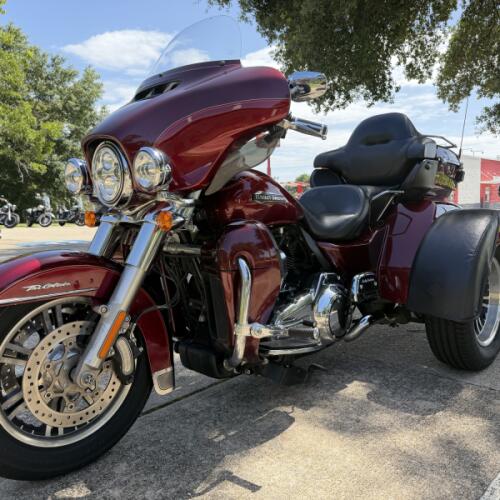 flhtcutg 2016 Tri Glide® Ultra thumb 1