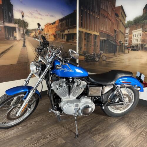 2002 Harley-Davidson® Sportster® 883 Custom Impact Blue thumb 3